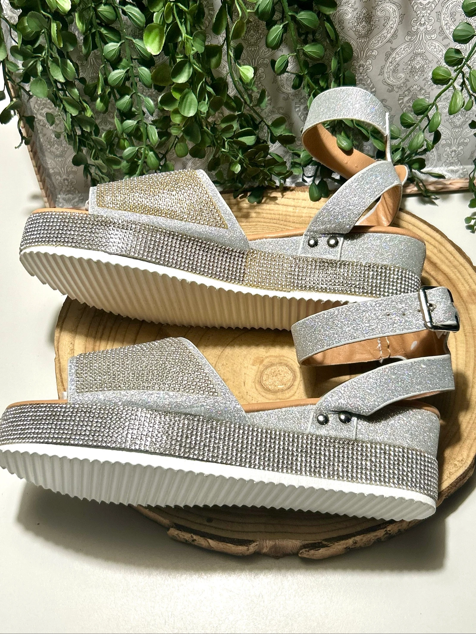 Glitter/Strash Effect Wedges – photo 14